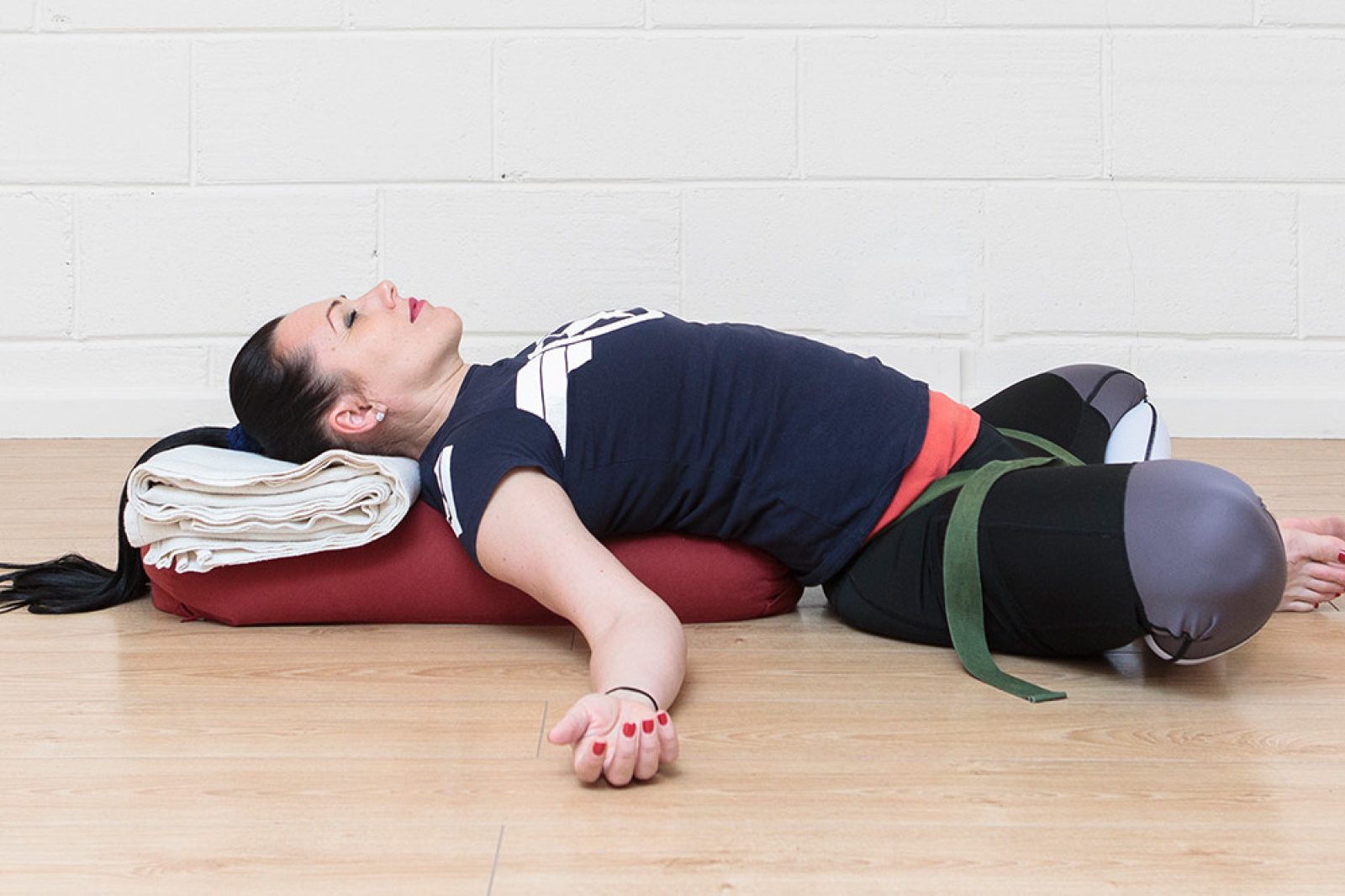 Eva suptabaddhakonasana 467 A0964