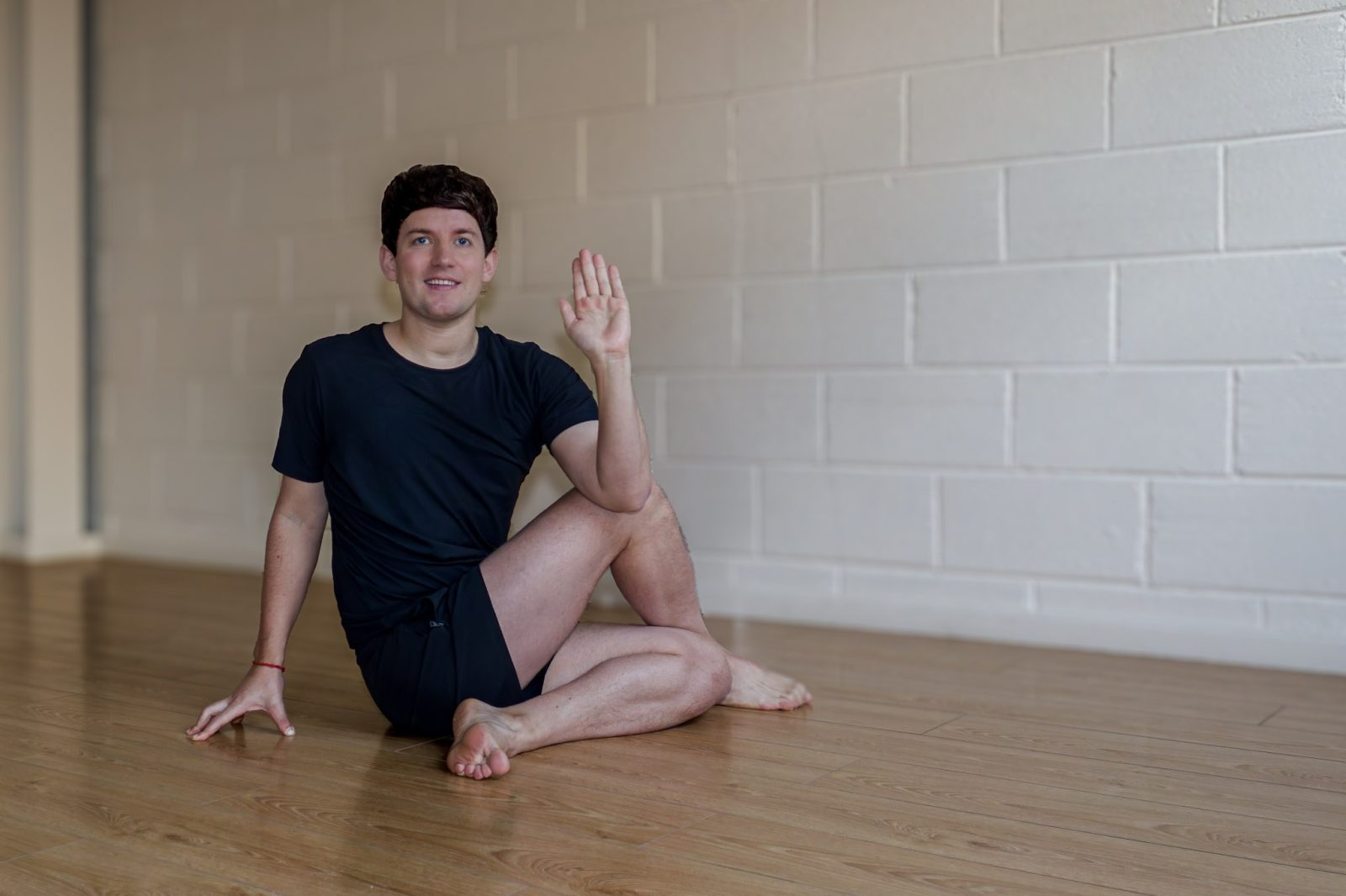 Steven2025 Seated Twist