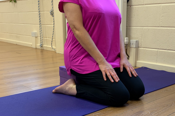 Anne6 cr virasana